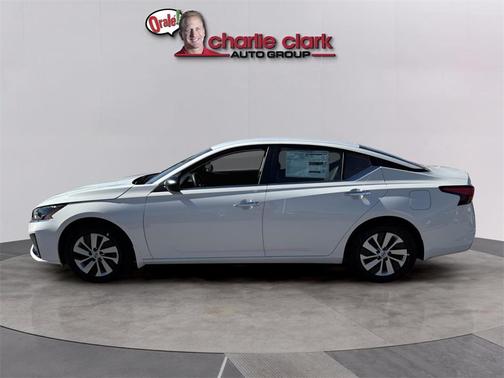2025 Nissan Altima S