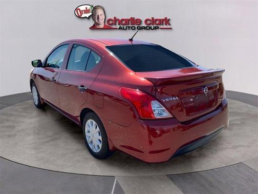 2017 Nissan Versa 1.6 S+