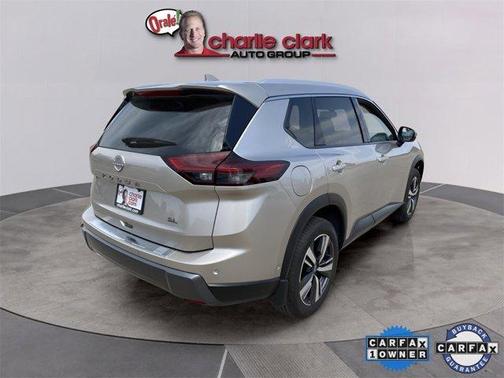 2025 Nissan Rogue SL