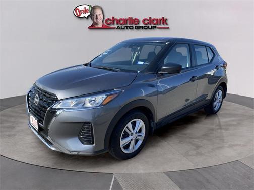 2025 Nissan Kicks S