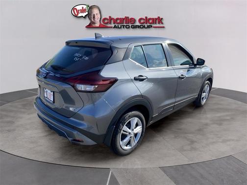 2025 Nissan Kicks S
