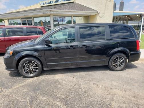 2016 Dodge Grand Caravan R/T