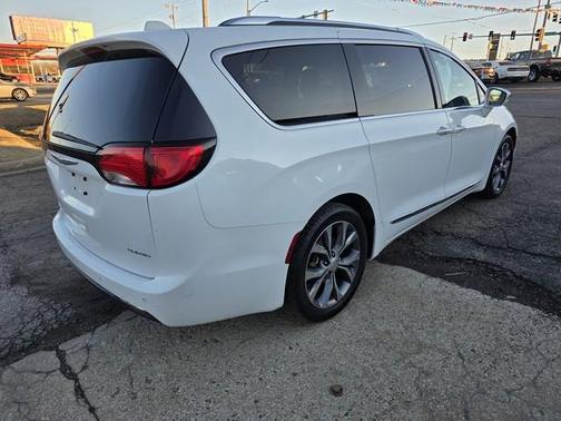 2018 Chrysler Pacifica Limited