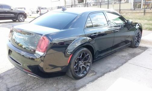 2019 Chrysler 300 S