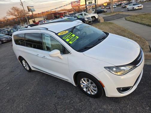 2018 Chrysler Pacifica Touring-L Plus