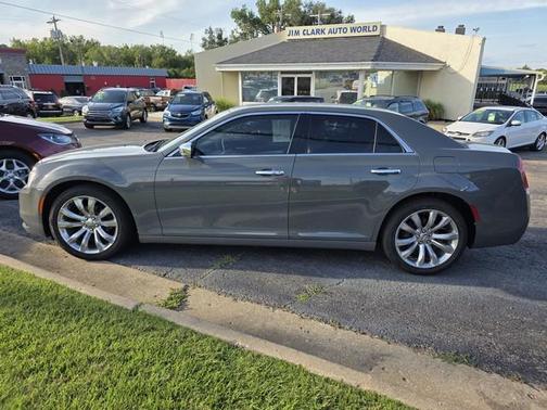 2018 Chrysler 300 Limited