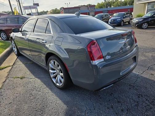 2018 Chrysler 300 Limited