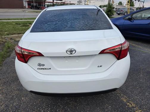 White 2017 Toyota Corolla LE