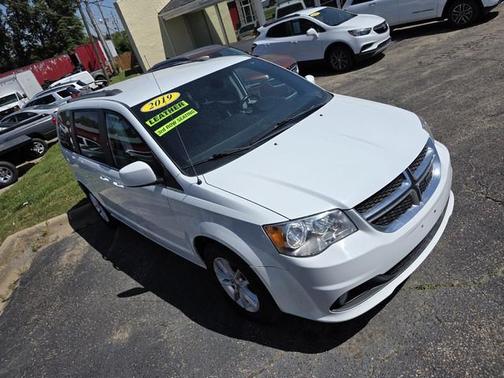 White Knuckle 2019 Dodge Grand Caravan SXT