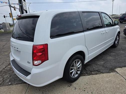White Knuckle 2015 Dodge Grand Caravan AVP/SE