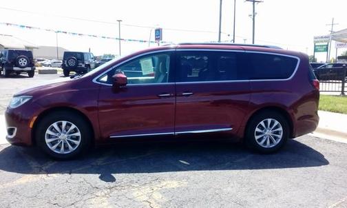 2018 Chrysler Pacifica Touring-L Plus