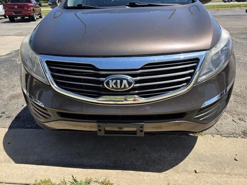 Sand Track 2013 Kia Sportage LX