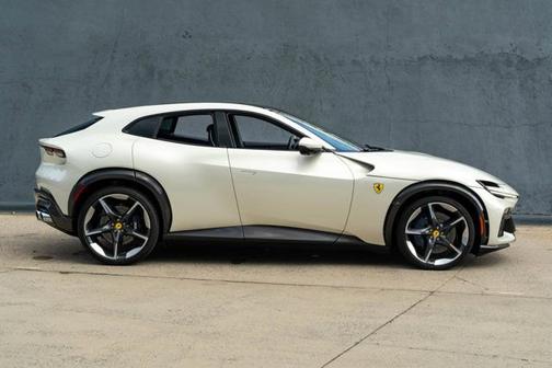2023 Ferrari Purosangue 