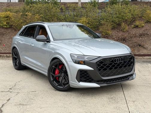 2025 Audi RS Q8 performance