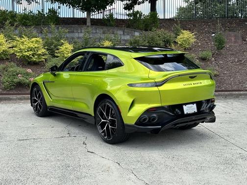 2025 Aston Martin DBX 707