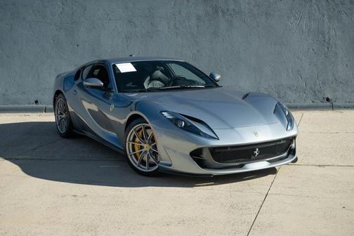 2020 Ferrari 812 Superfast Base