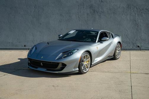 2020 Ferrari 812 Superfast Base