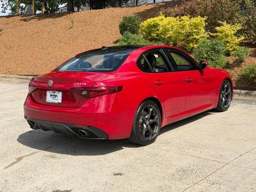 Rosso Alfa 2017 Alfa Romeo Giulia Ti