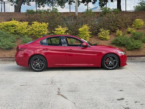Rosso Alfa 2017 Alfa Romeo Giulia Ti
