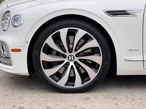 2024 Bentley Flying Spur Hybrid Azure