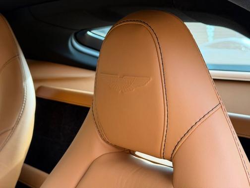 2023 Aston Martin Vantage 
