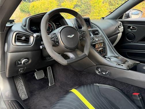 2019 Aston Martin DB11 AMR