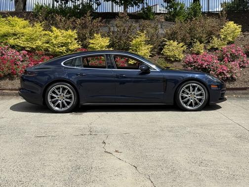 2018 Porsche Panamera 4S