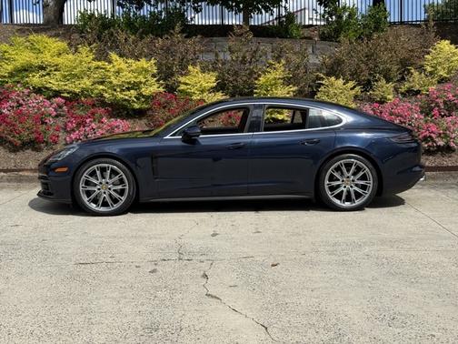 2018 Porsche Panamera 4S