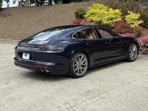 2018 Porsche Panamera 4S