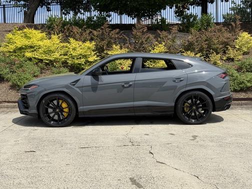 2021 Lamborghini Urus