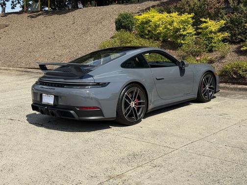 2026 Porsche 911 Carrera 4 GTS