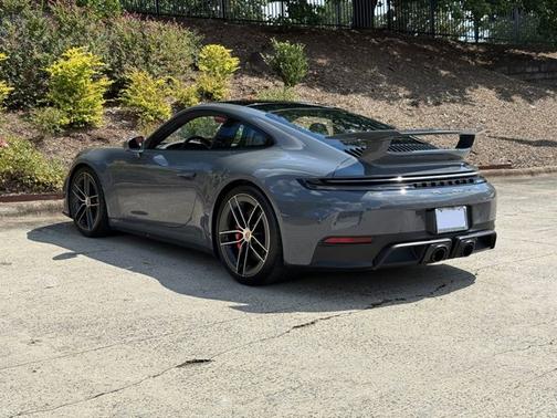 2026 Porsche 911 Carrera 4 GTS