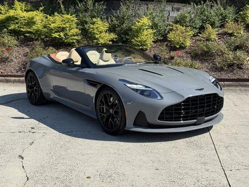 2025 Aston Martin DB12