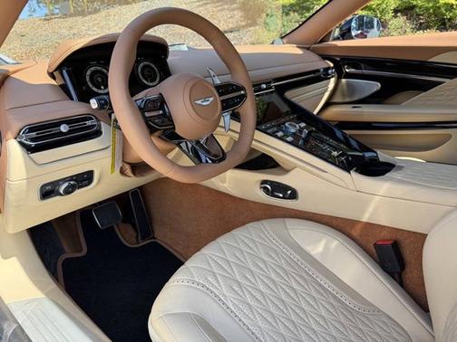 2025 Aston Martin DB12 