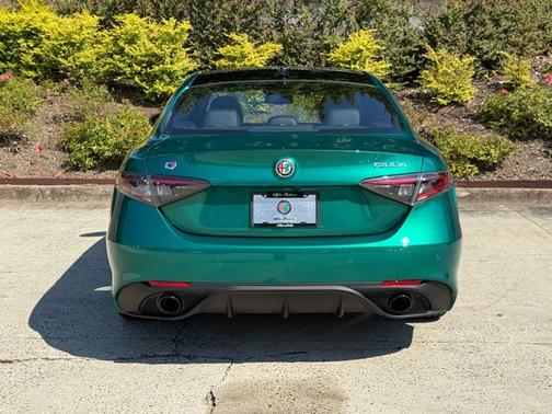 2025 Alfa Romeo Giulia Base