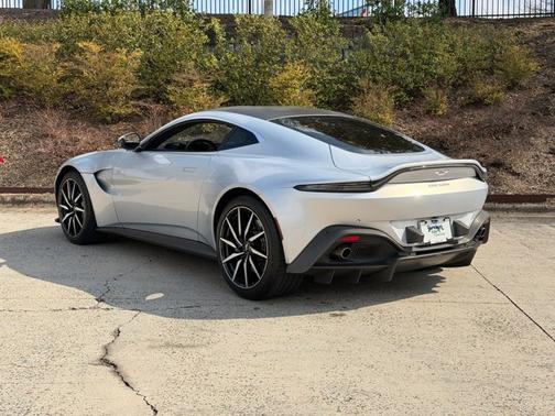 2020 Aston Martin Vantage 