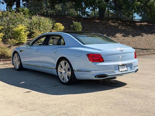 2026 Bentley Flying Spur Azure
