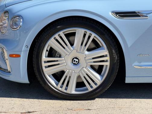 2026 Bentley Flying Spur Azure