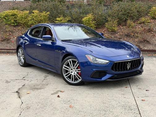 2022 Maserati Ghibli Modena Q4