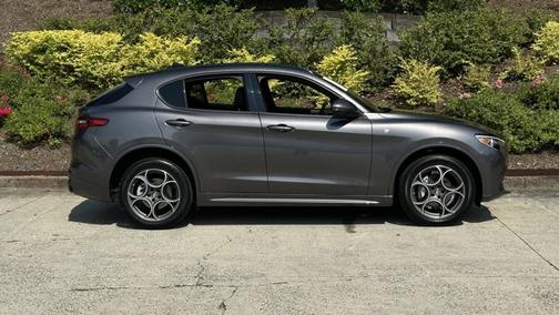2022 Alfa Romeo Stelvio Ti