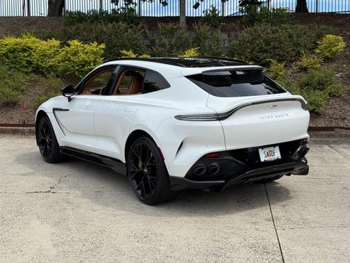 2024 Aston Martin DBX 707