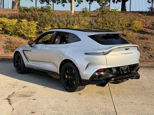 2026 Aston Martin DBX 707