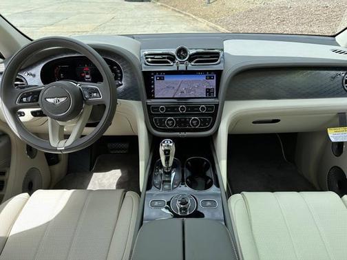 2024 Bentley Bentayga EWB