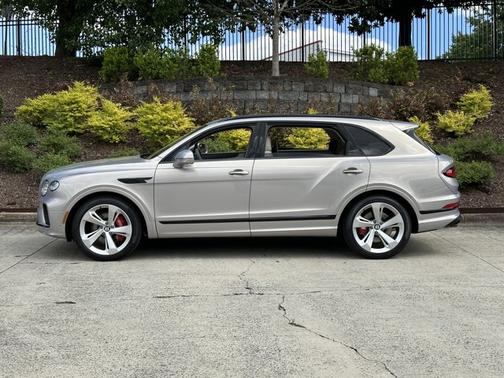 2024 Bentley Bentayga EWB