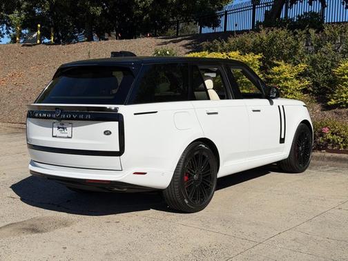 2023 Land Rover Range Rover SE