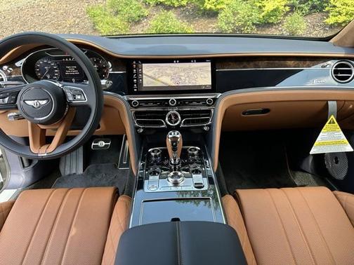 White 2024 Bentley Flying Spur
