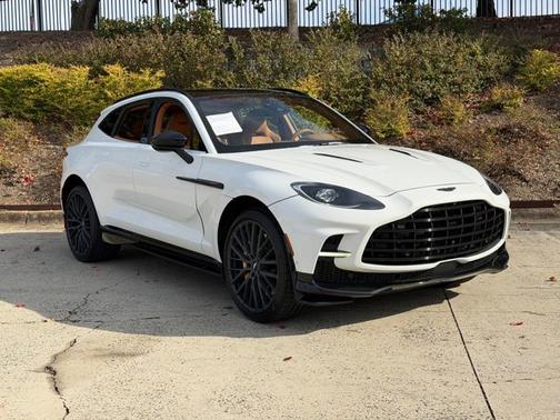 2023 Aston Martin DBX 707
