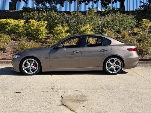 2019 Alfa Romeo Giulia Ti Sport