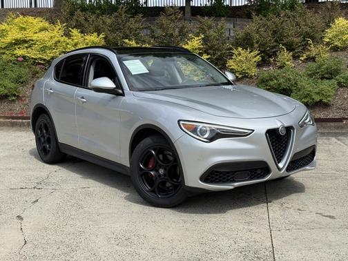 2018 Alfa Romeo Stelvio Sport