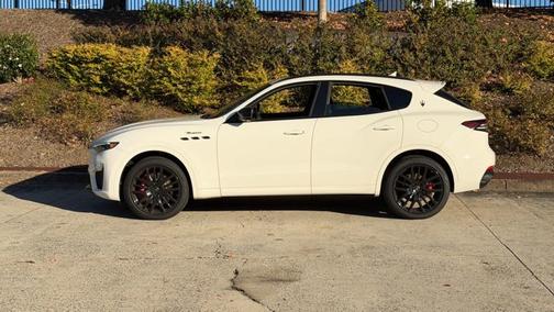 2024 Maserati Levante Modena Ultima